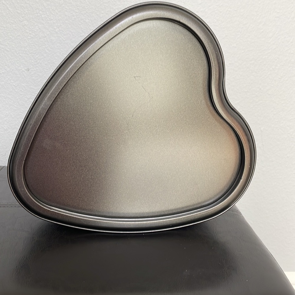 ❤️ Heart Shaped Spring Form Pan - Picture 7 of 8